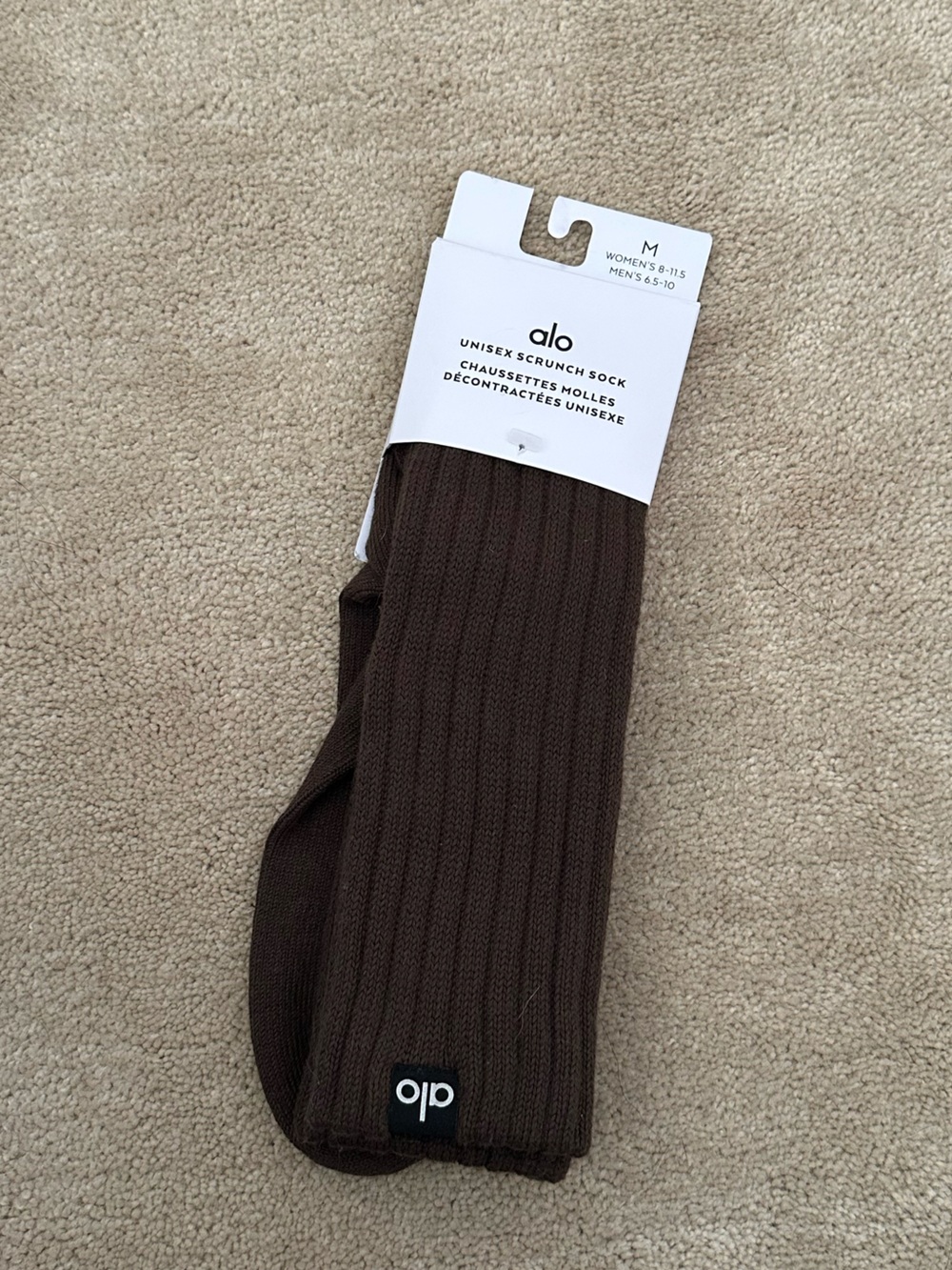 ALO Yoga Women’s Ribbed Crew Socks in Espresso